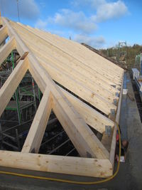 Dachkonstruktion als Ingenieurholzbau…